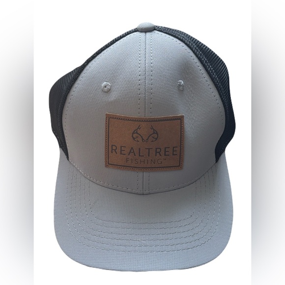 Realtree Other - Realtree Fishing men’s Gray SnapBack hat NWT